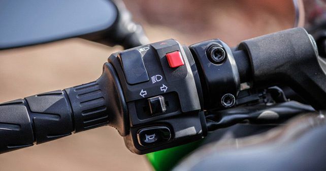 2017 Kawasaki Ninja 650 & Z650 Hand Button