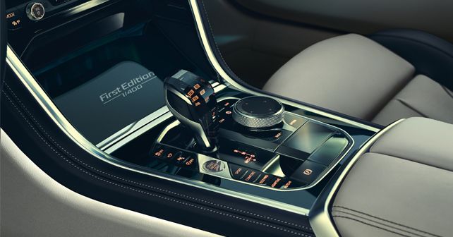 BMW M850i XDrive Coupe Centre Console