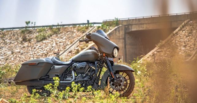 Harley Davidson Street Glide Special Side Profile