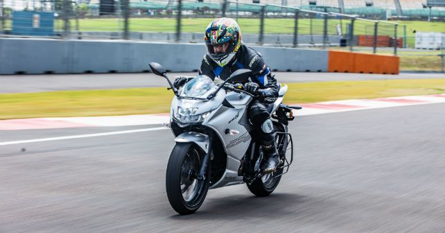 2019 Suzuki Gixxer SF 250 Motion