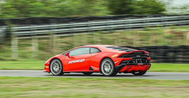 2019 Lamborghini Huracan Evo Rear Dynamic