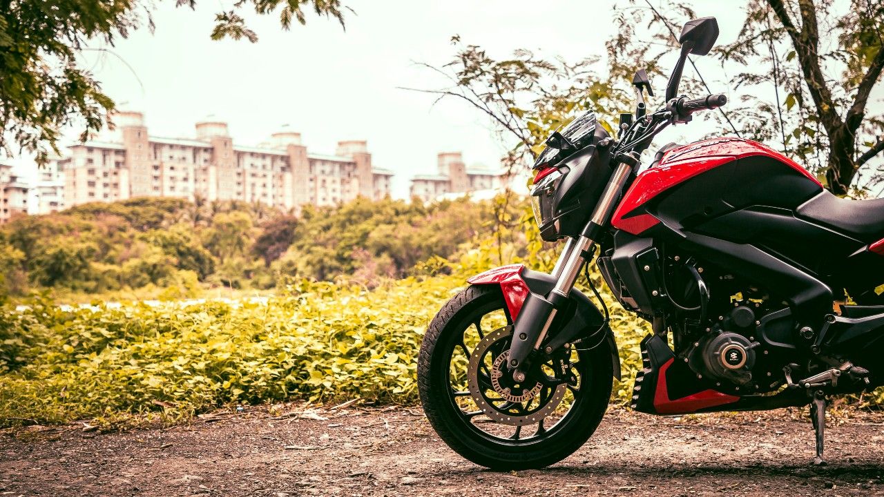 Bajaj Dominar 250 Review In Static Side Profile