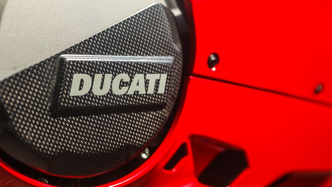 Ducati Panigale V2 India Review Cf Casing