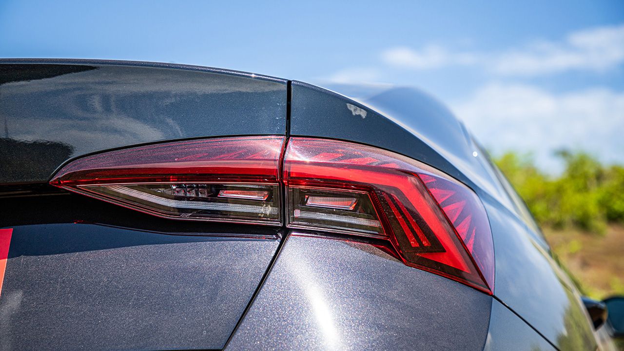 2021 skoda octavia 4th gen india review static detail taillight