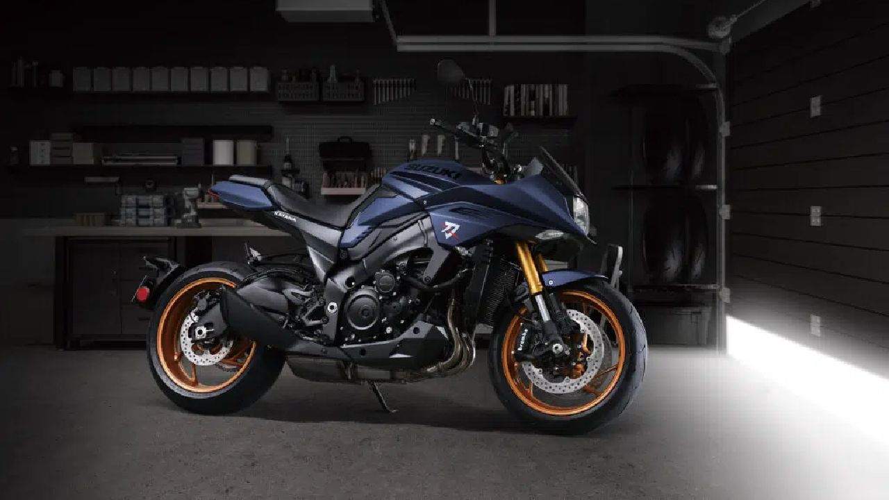 2022 Suzuki Katana Front Three Quarter Static