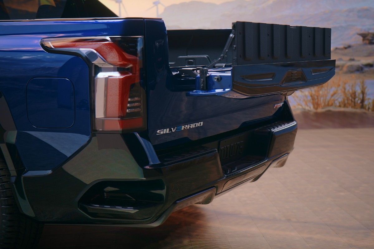 2024 Silverado EV RST Tailgate