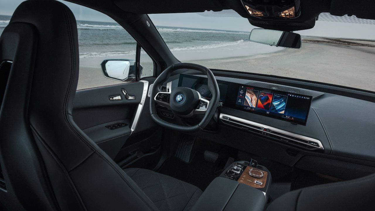 BMW IX M60 Dashboard