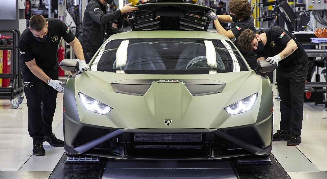 Huracan STO Production Line