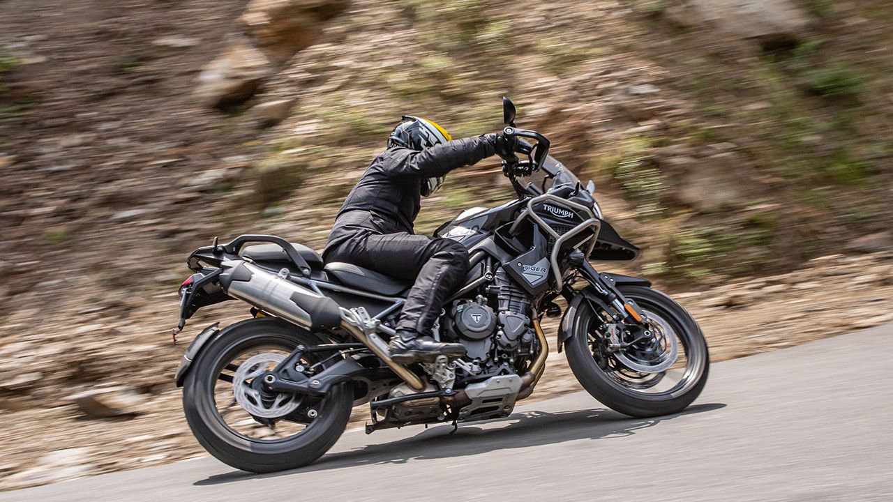 2022 Triumph Tiger 1200 handling review 6