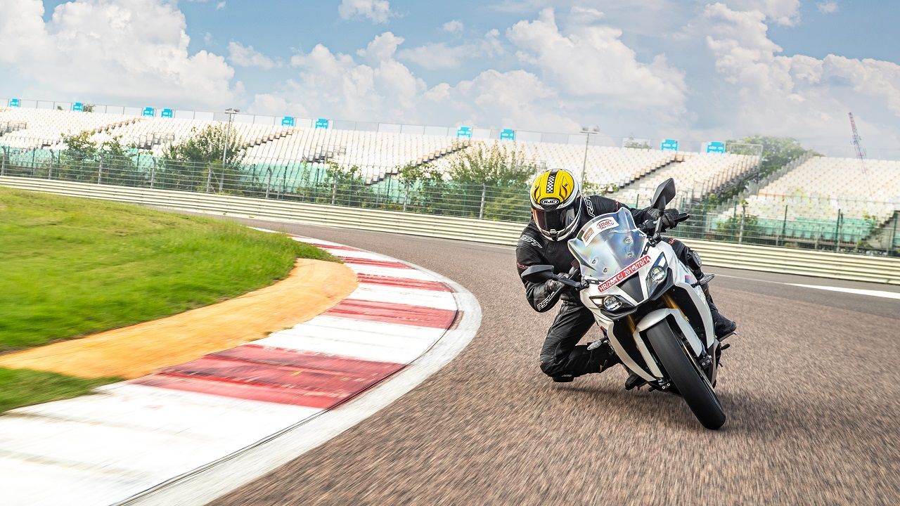 2022 BMW G 310 RR Track Test