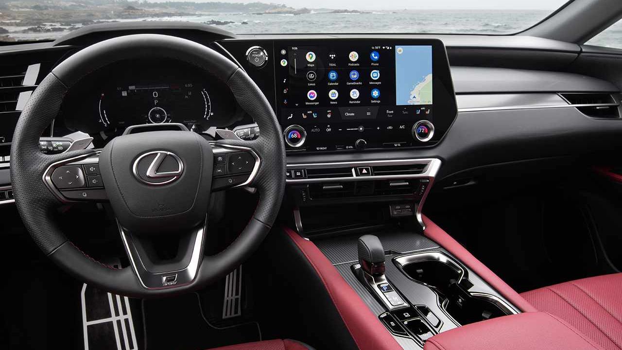 Lexus RX 500h Interior