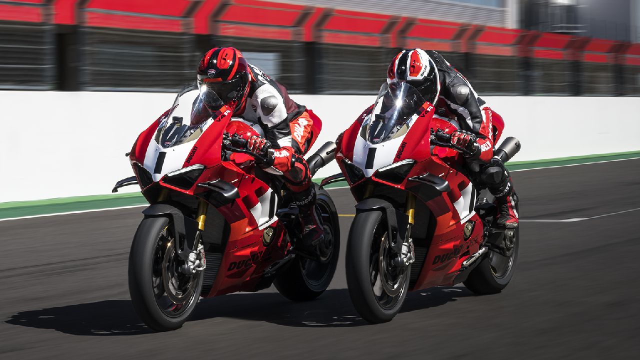 Ducati Panigale V4 R 2023 2