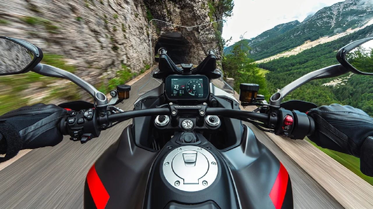 Ducati Multistrada V4 S Grand Tour cluster jpg