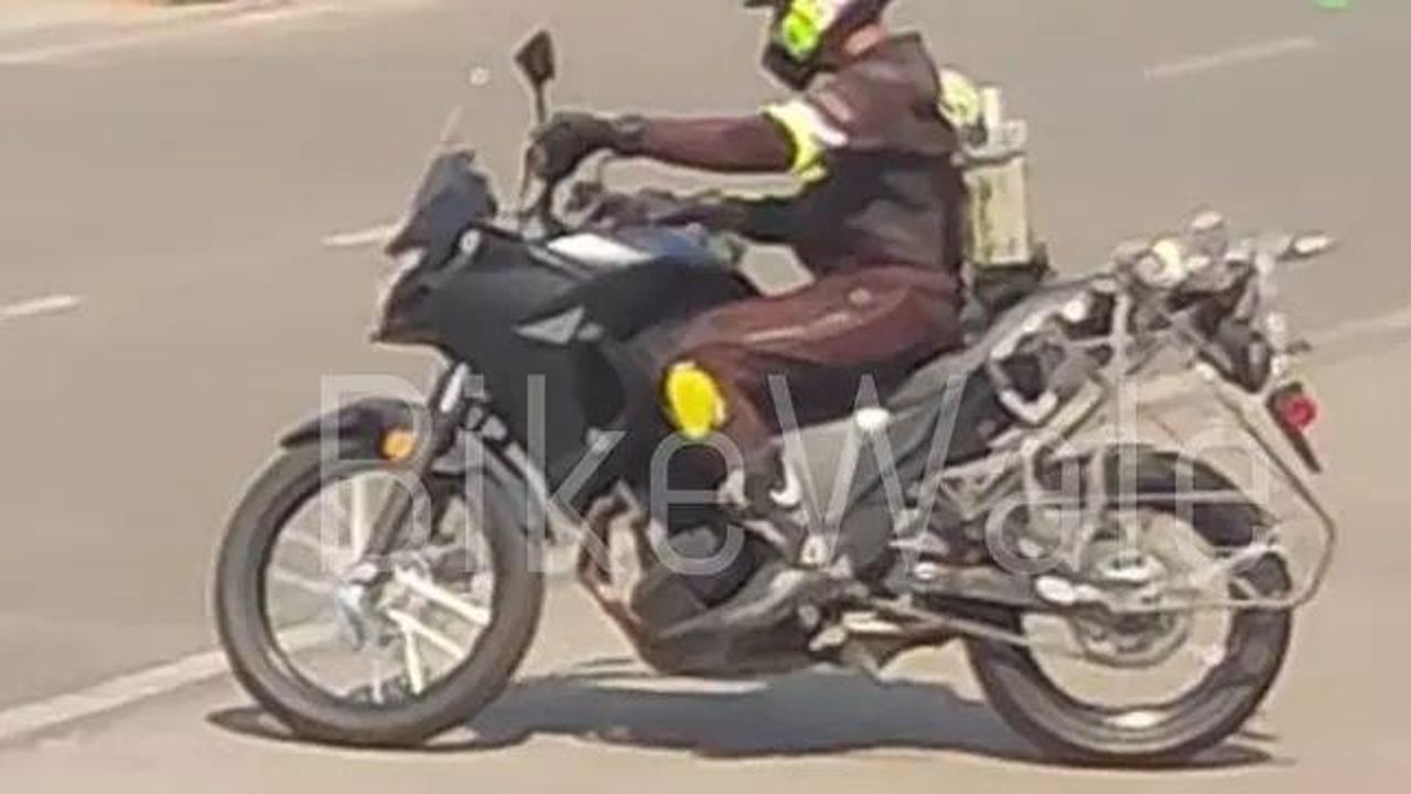 Kawasaki Versys 300 X Spy Shot