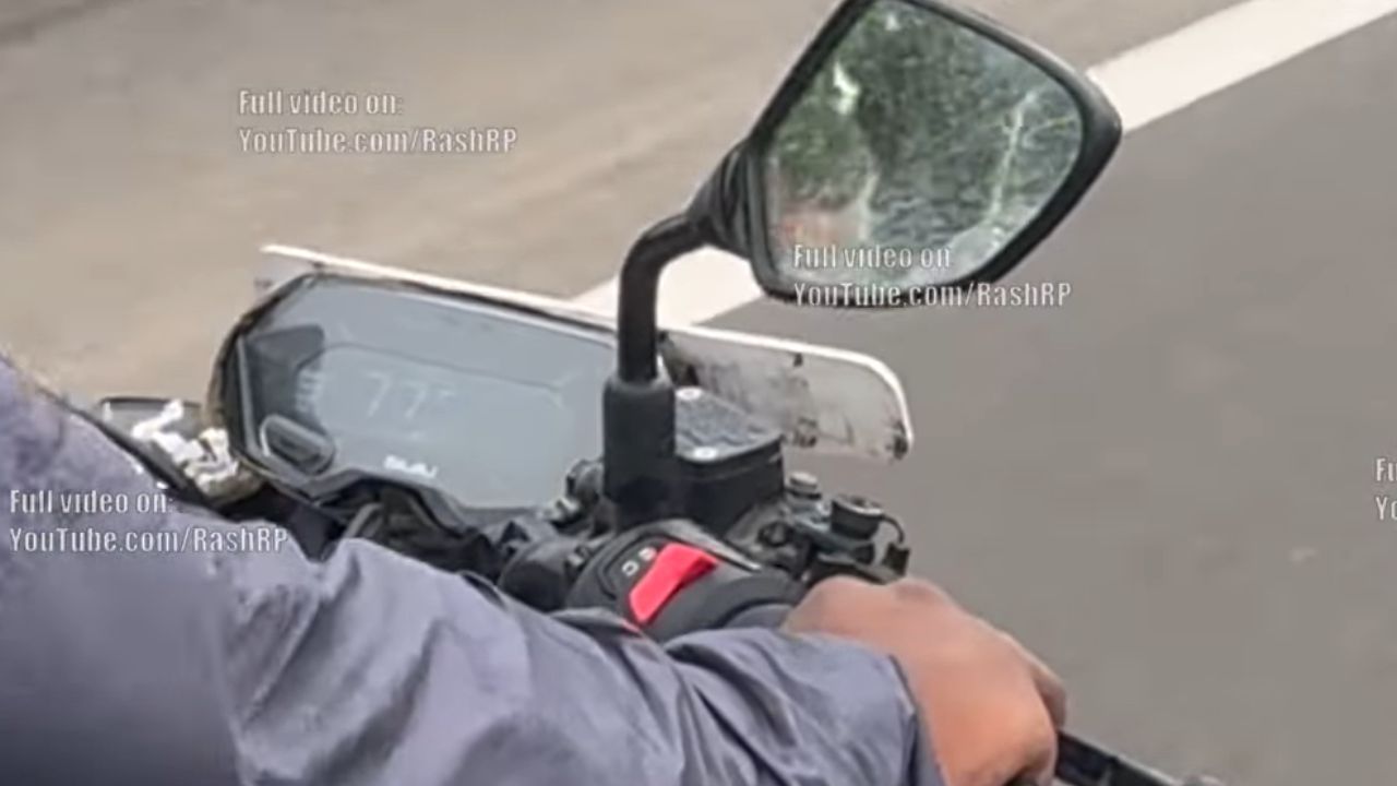 instrument cluster of the new Bajaj Pulsar N125 spied