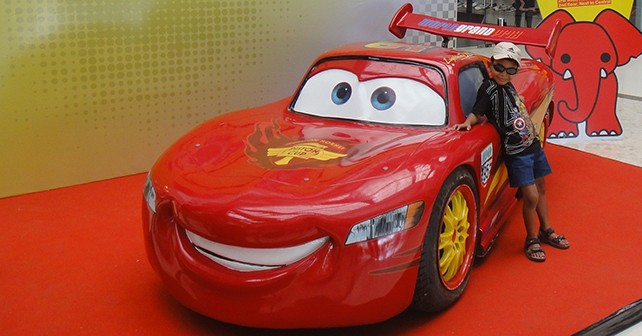 Life-size Lightning McQueen comes visiting