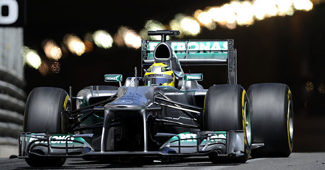 Sound of 2014 Mercedes F1 engine via team's simulator