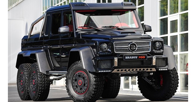 Brabus B63S-700 is one crazy 6x6