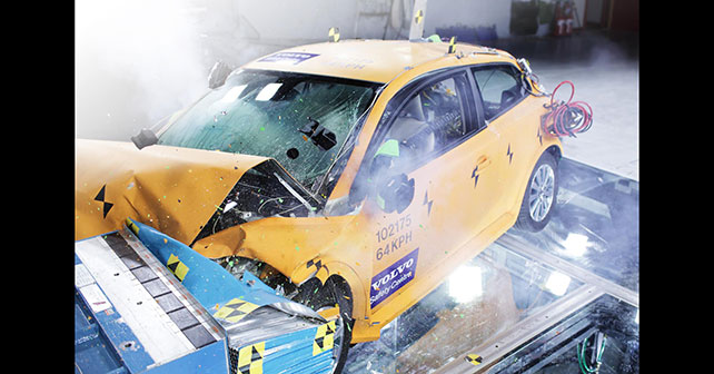 All cars to clear frontal crash test from October 2015