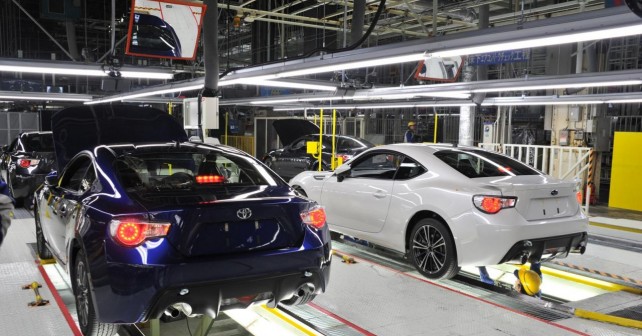 Toyota beats Volkswagen in global car sales in 2014