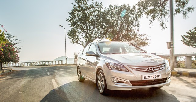 Hyundai Verna Facelift Review, Test Drive