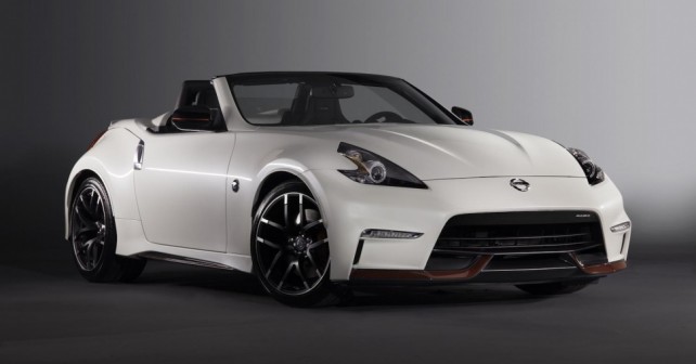 Nissan unveils two new models at the Chicago Auto Show