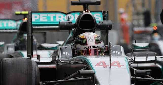 F1 Russian Grand Prix: Hamilton wins amid Rosberg woe