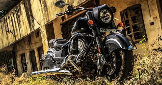 Indian Chief Dark Horse Review, First Ride