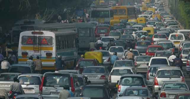 Big diesel cars banned in Delhi