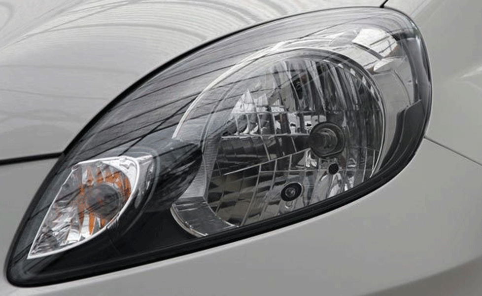 Honda brio image headlight 043