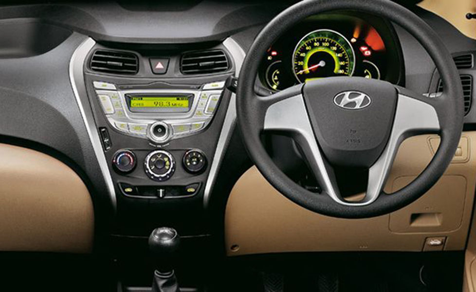 Hyundai Eon Interior Pictures dashboard 059