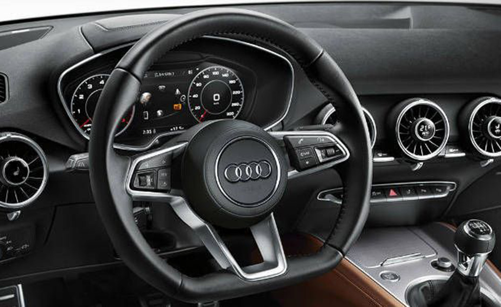 Audi TT Interior photo steering wheel 054