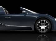Bugatti Veyron exterior photo side view right 038