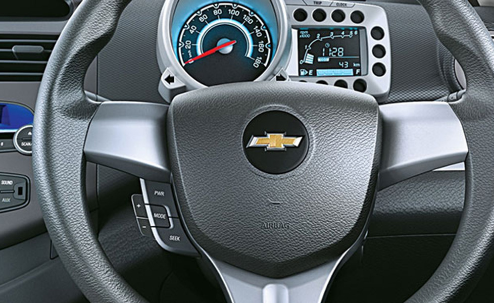 Chevrolet Beat Interior photo center console 055
