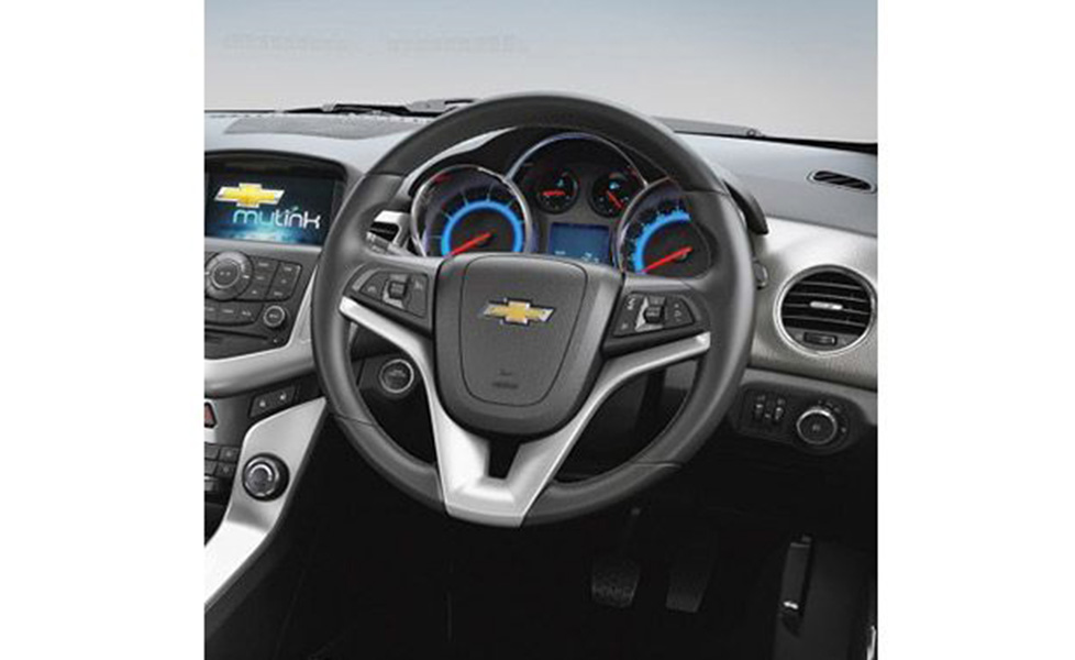 Chevrolet Cruze Interior photo steering wheel 054