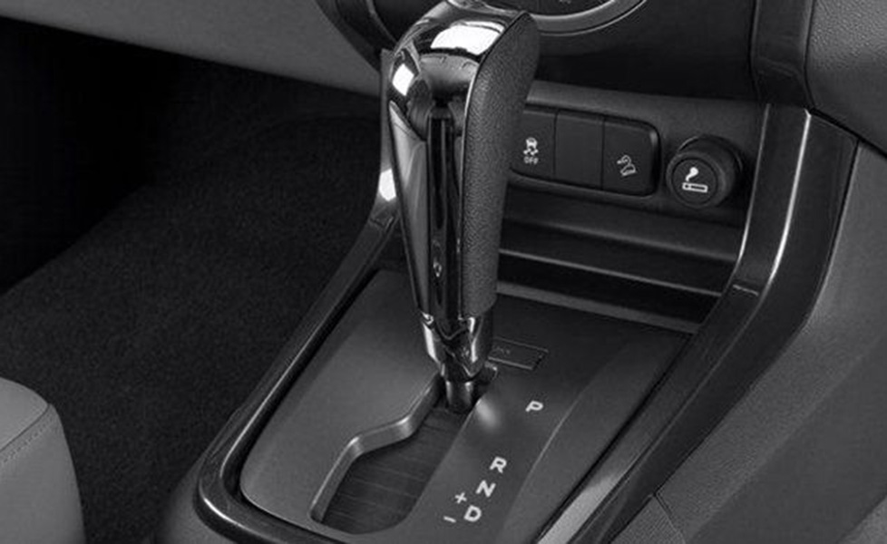 Chevrolet Trailblazer Interior photo gear shifter 087