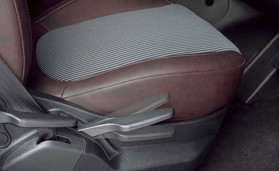 Fiat Avventura Interior photo seat adjustments control 065