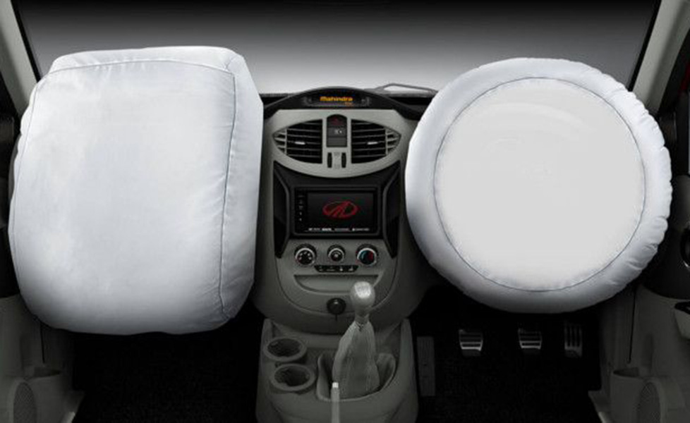 Mahindra NuvoSport image airbags 094