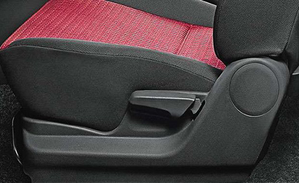 Maruti Ritz Interior seat adjustments control 065