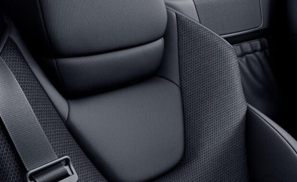 Mercedes Benz SLC image upholstery details 135