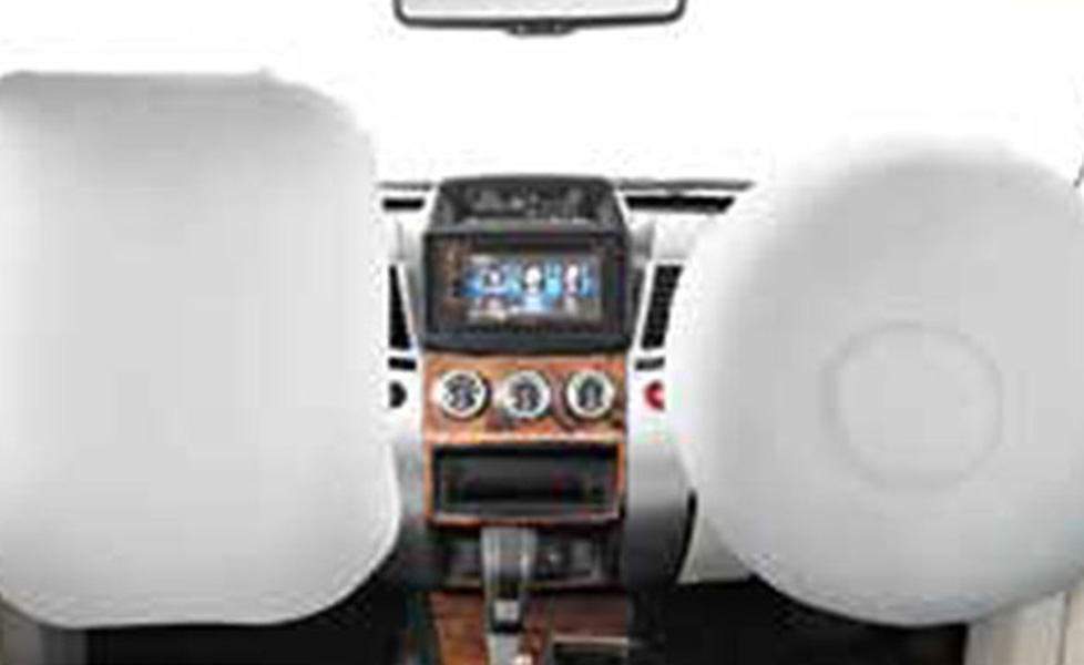 Mitsubishi Pajero Sport Interior photo airbags 094