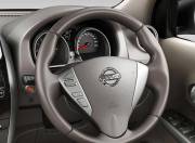 Nissan Sunny interior photo steering wheel 054