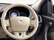 Renault Fluence Interior Photo steering wheel 054