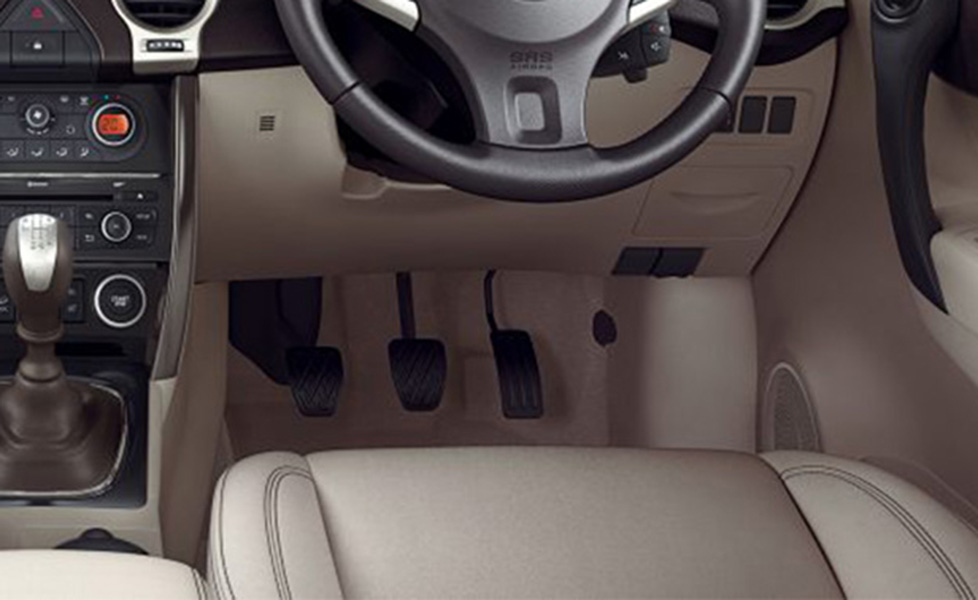 Renault Koleos Interior Photo pedals 082