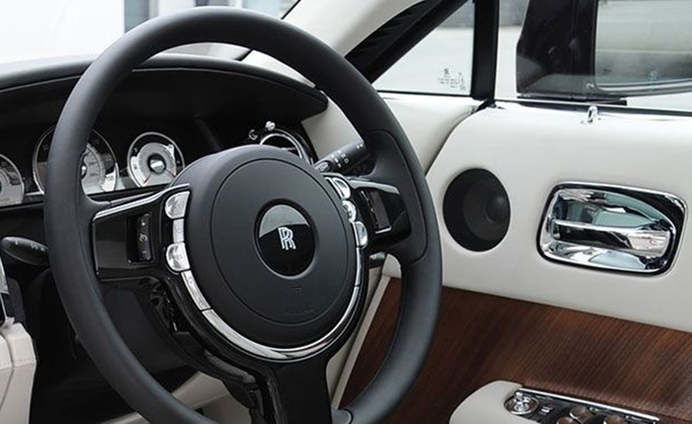 Rolls Royce Wraith Interior photo steering wheel 054