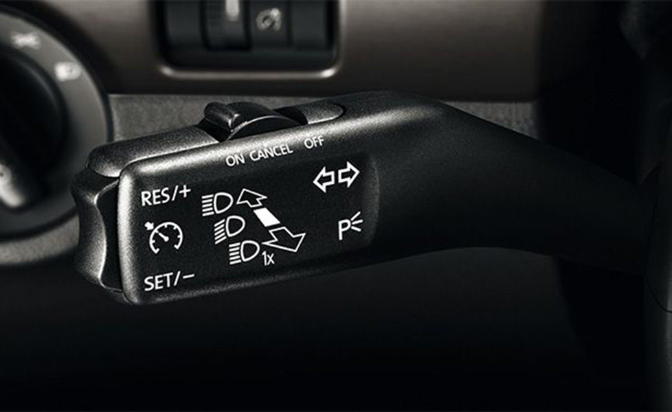 Skoda Yeti Interior photo steering controls 138