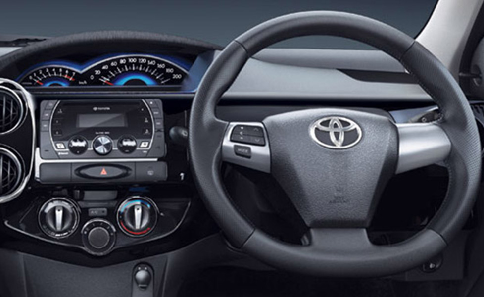 Toyota Etios Cross Interior Photo steering wheel 054