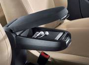Volkswagen Ameo image centre armrest rear 125