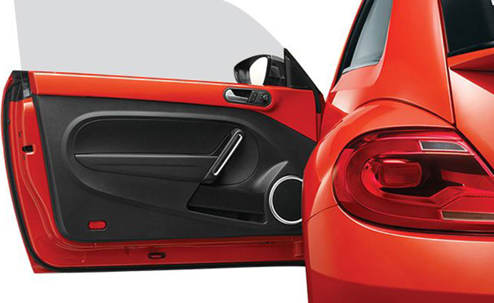 Volkswagen Beetle image drivers door panel 039