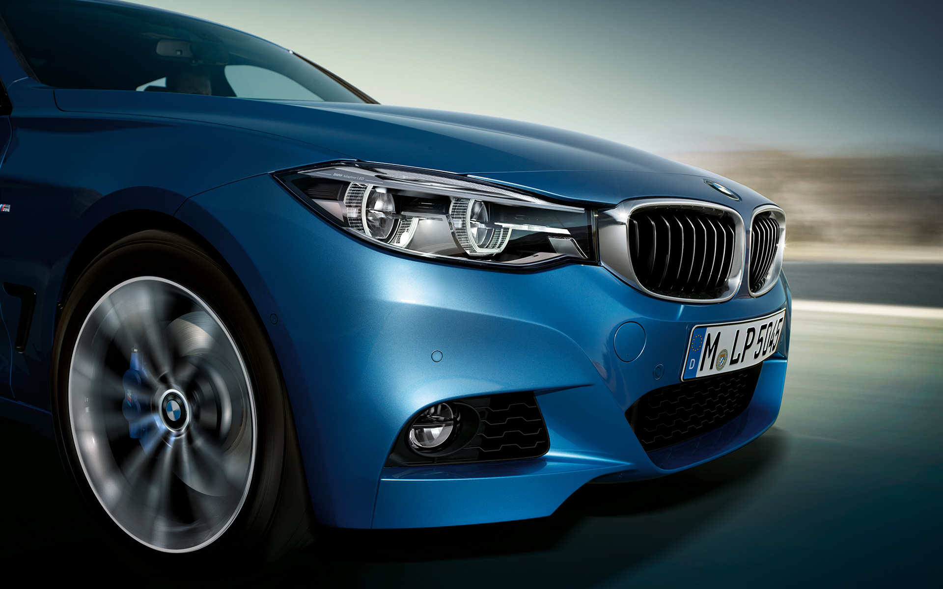 bmw 3 series gran turismo image front right view 3